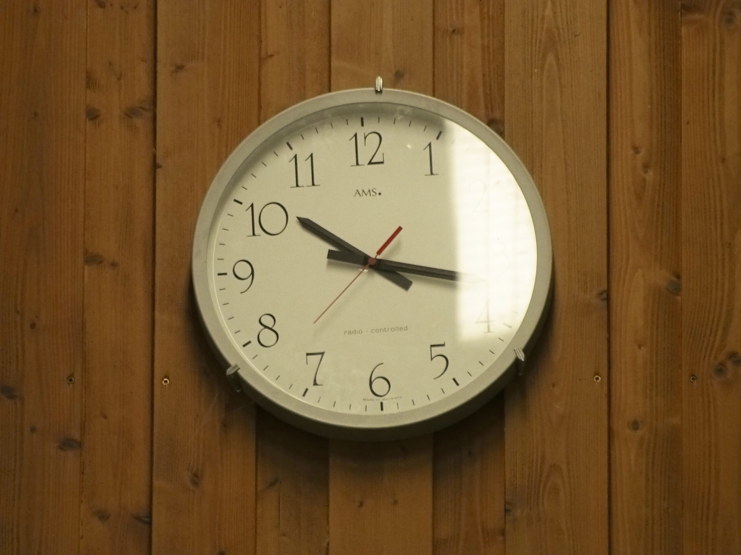 ЮРИЙ ПОЗДНИКОВ – stock.adobe.com